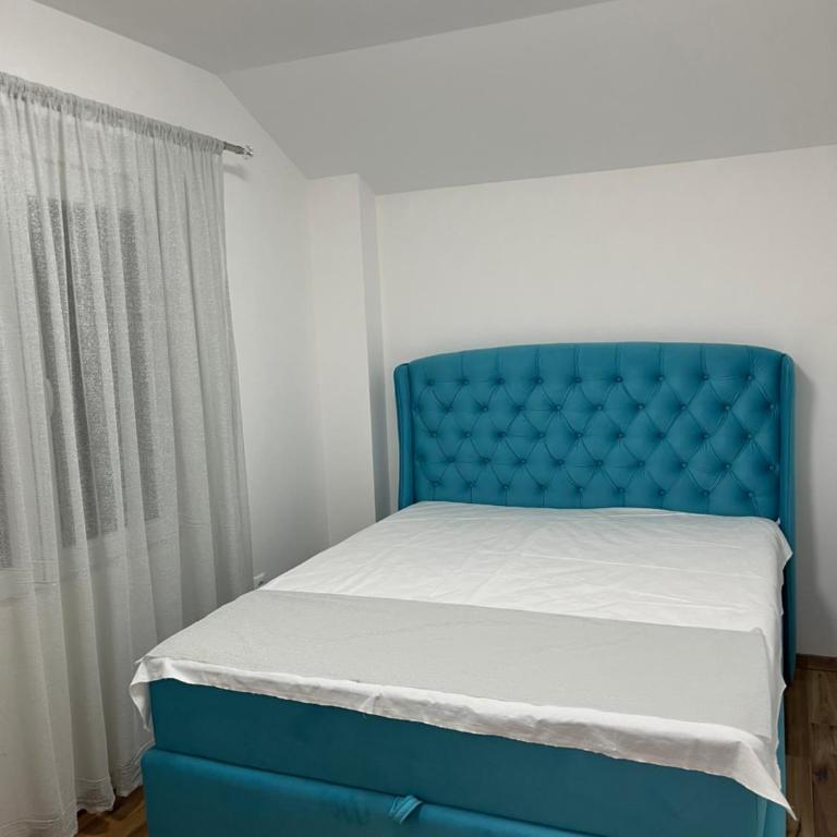 Cezar Apartments - Two-Bedroom Apartment - 13