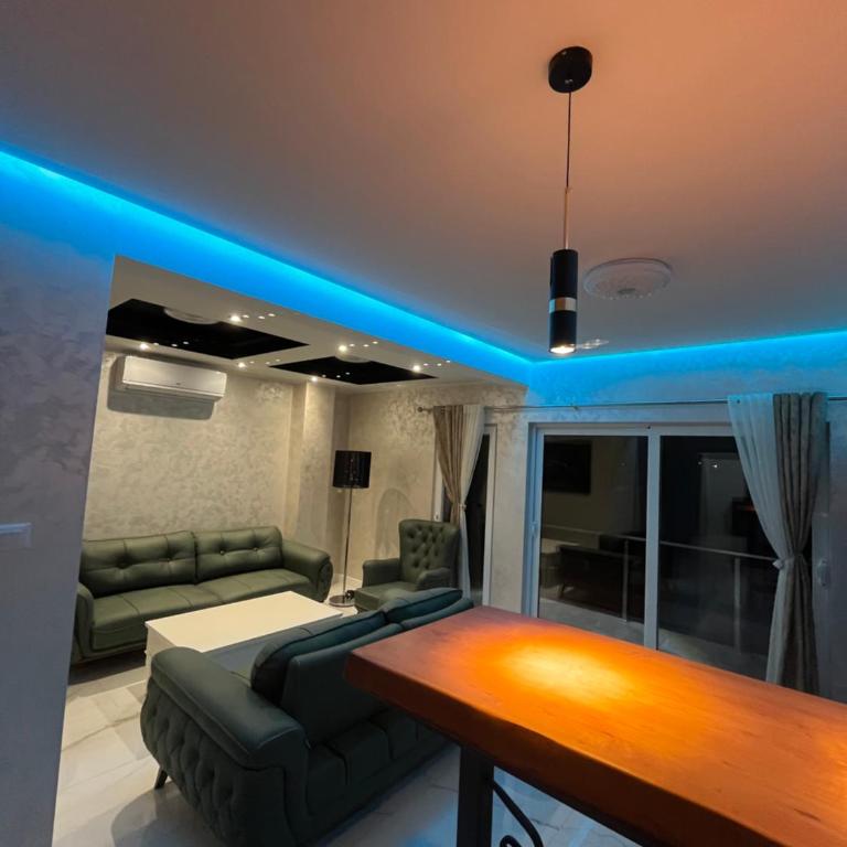 Cezar Apartments - Two-Bedroom Apartment - 14