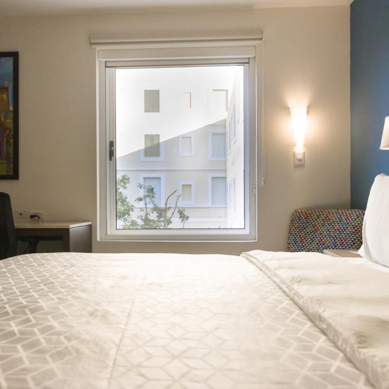 Holiday Inn Express Merida Centro by IHG - Standard King Room - 3