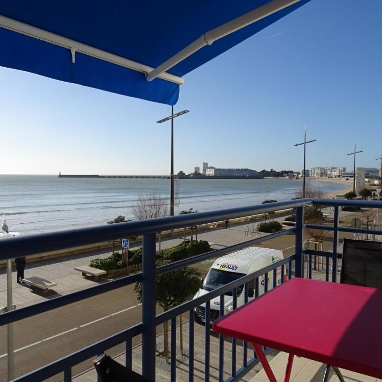 Appartement lumineux 2 chambres face mer - Les Sables d'Olonne - FR-1-92-878 - Apartment (4 Adults) - 2