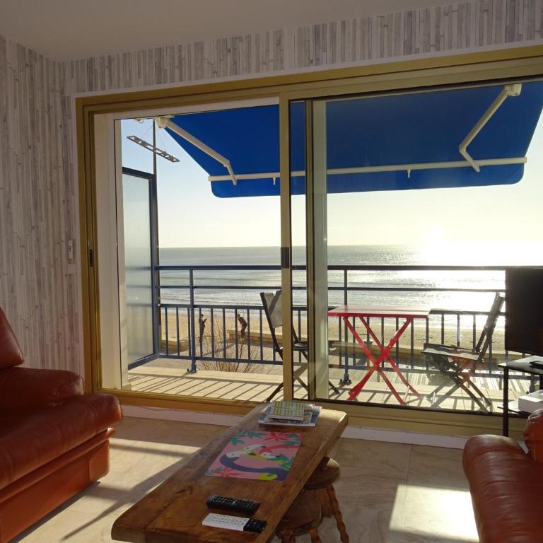 Appartement lumineux 2 chambres face mer - Les Sables d'Olonne - FR-1-92-878 - Apartment (4 Adults) - 1