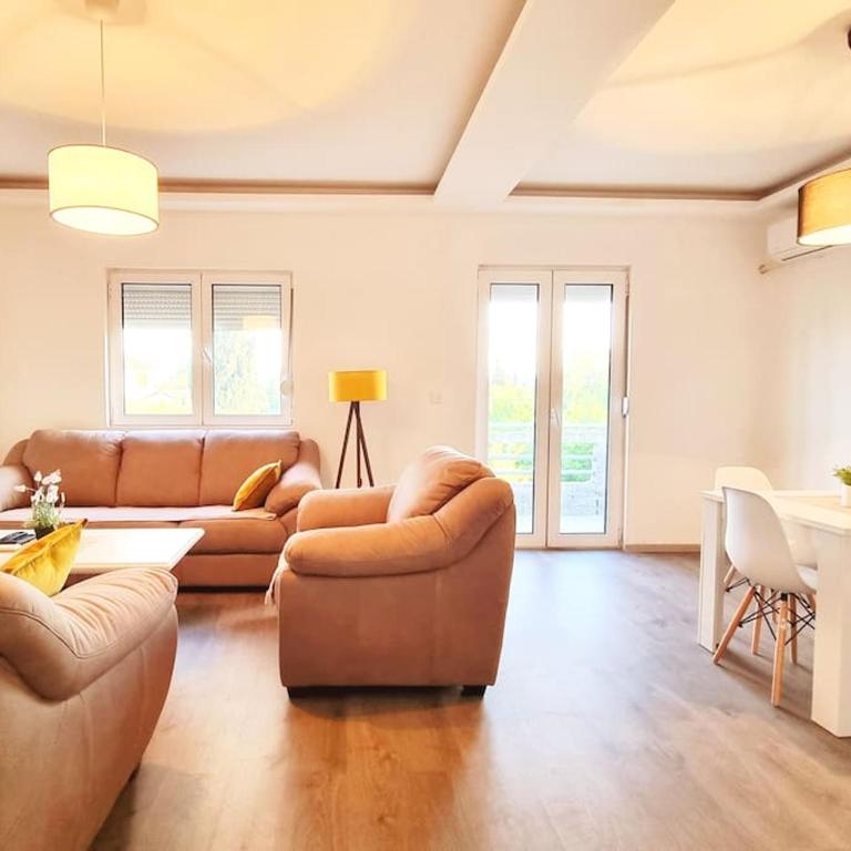 Home Mia Airport - Two-Bedroom Apartment - 30