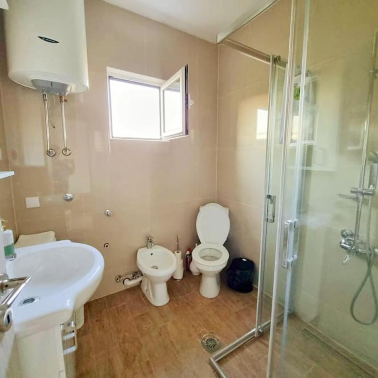Home Mia Airport - Two-Bedroom Apartment - 26