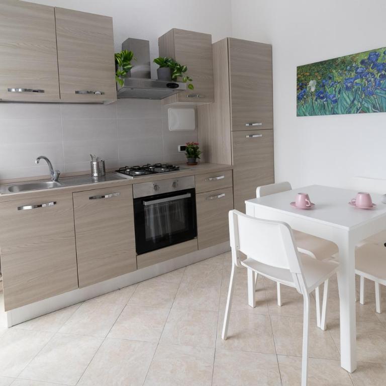 Casa Pietro e Bea - Two-Bedroom Apartment - 12