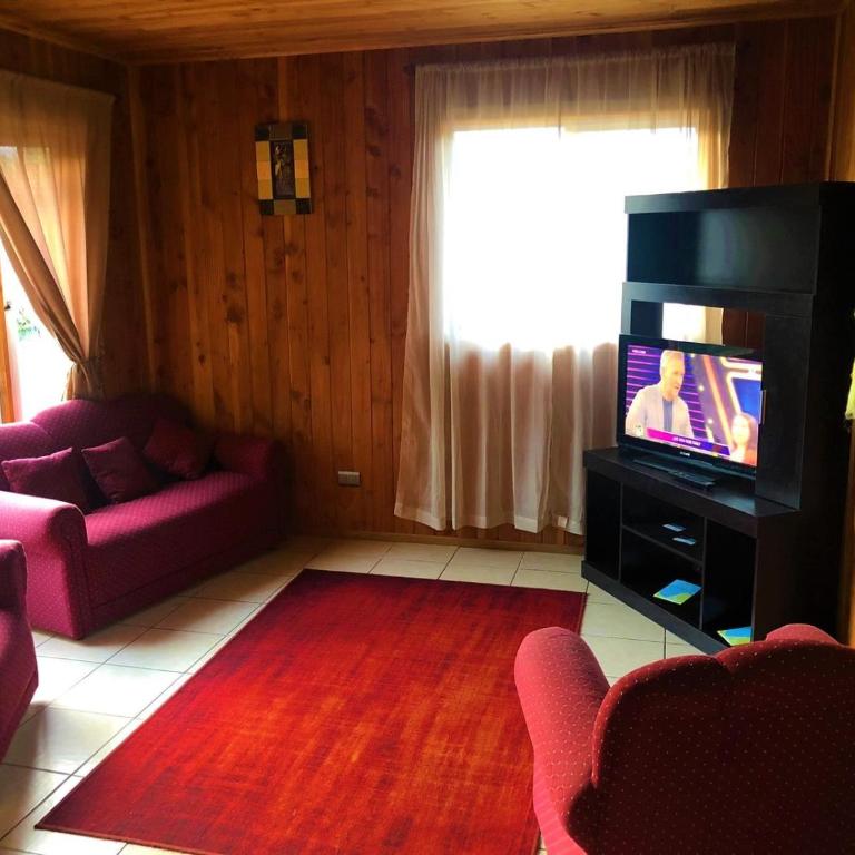 CABAÑAS MILKAHUE PUCON - Three-Bedroom House - 18