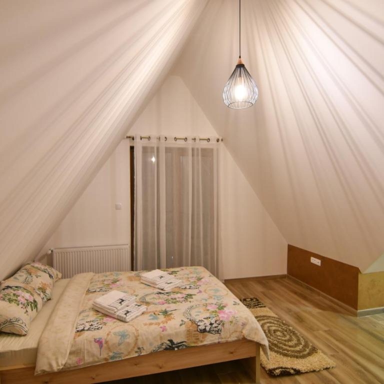 Brvnara Mont 4 - One-Bedroom Chalet - 25