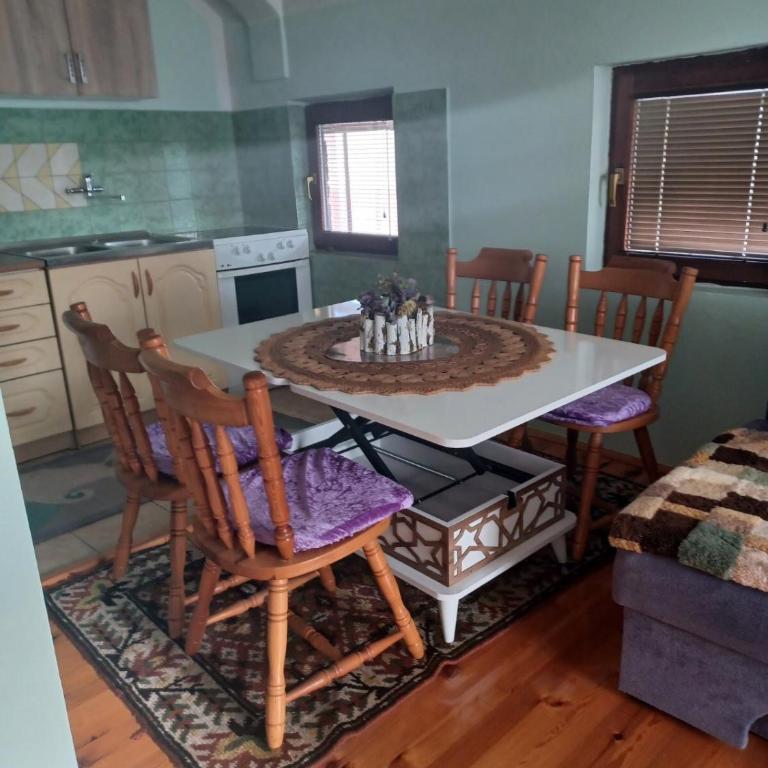 Stan na dan Pale Jahorina - Two-Bedroom Apartment - 4