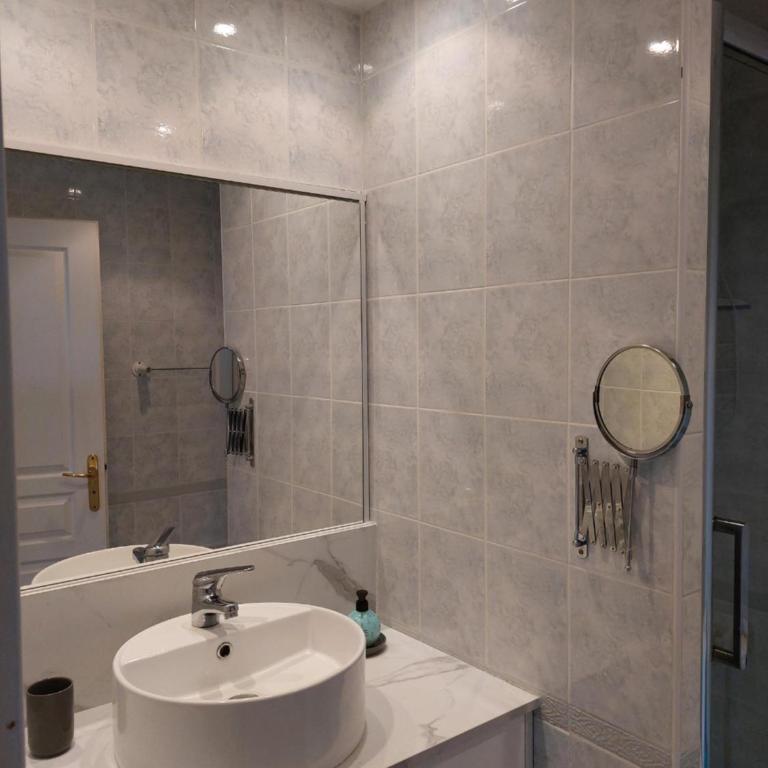 Antibes T2 Vue mer 48m2 Terrasse Parking Piscine Plage - Appartement 1 Chambre - 14