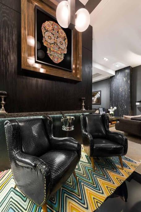 Luxurious Penthouse Oasis - Three-Bedroom Apartment - 26