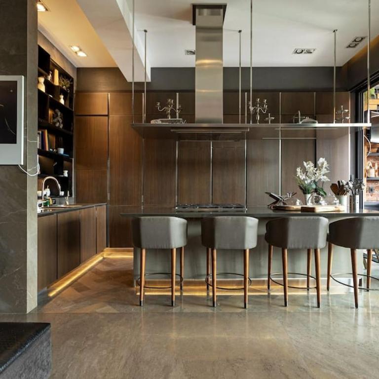 Luxurious Penthouse Oasis - Three-Bedroom Apartment - 20