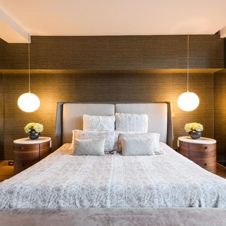 Luxurious Penthouse Oasis - Three-Bedroom Apartment - 32