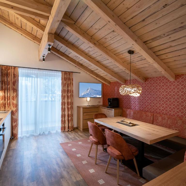 Appartements ALMA - Apartment mit 3 Schlafzimmern und Balkon - 4