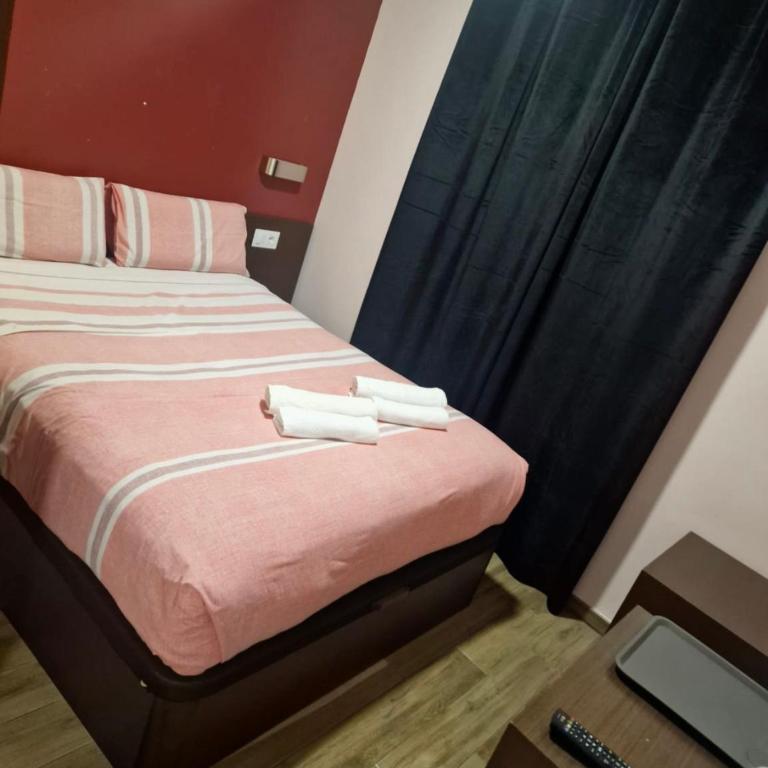 Hostal corazón de Madrid 3 - Double Room - 1