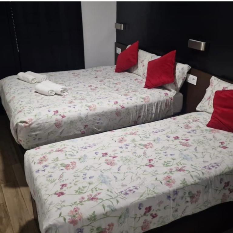 Hostal corazón de Madrid 3 - Triple Room - 1