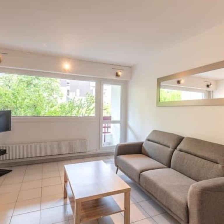 joli appartement avec balcon proximité lac - Apartment mit 1 Schlafzimmer - 1