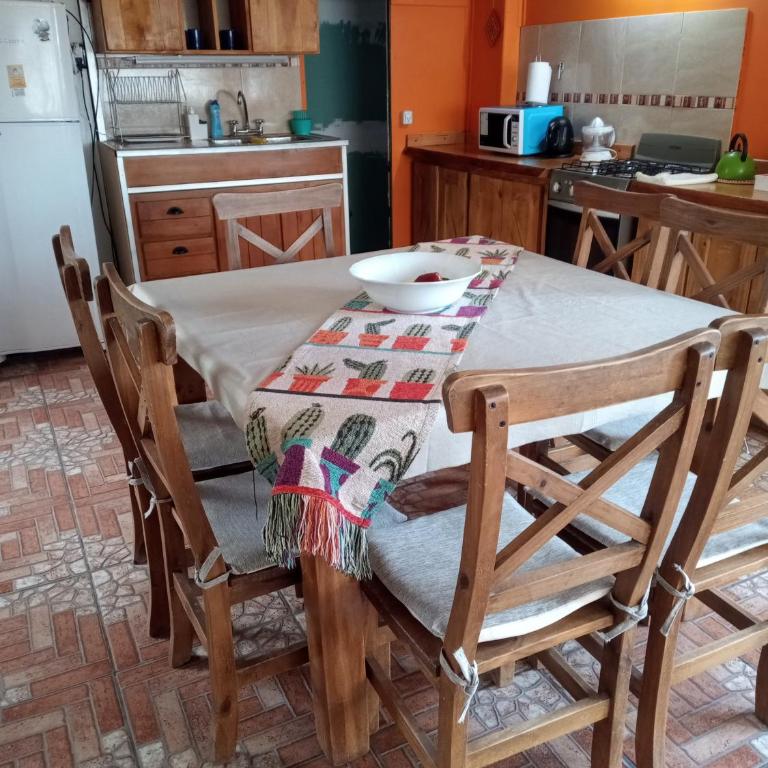 Casa Patagónica - Two-Bedroom House - 13