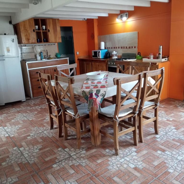 Casa Patagónica - Two-Bedroom House - 2