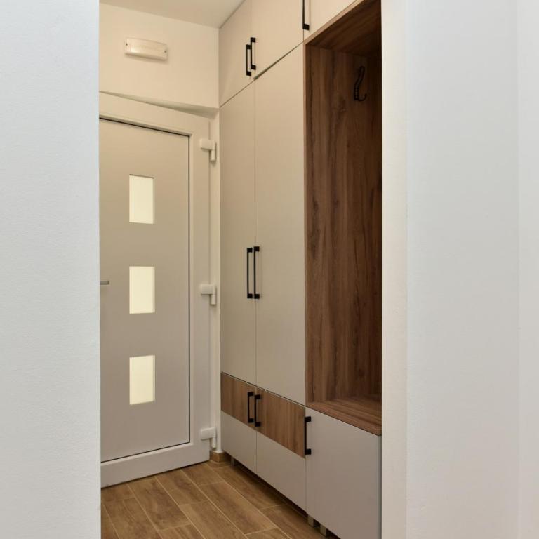 Apartmani TIS - Studio s King-sajz Krevetom i Sofom na Izvlačenje - 2