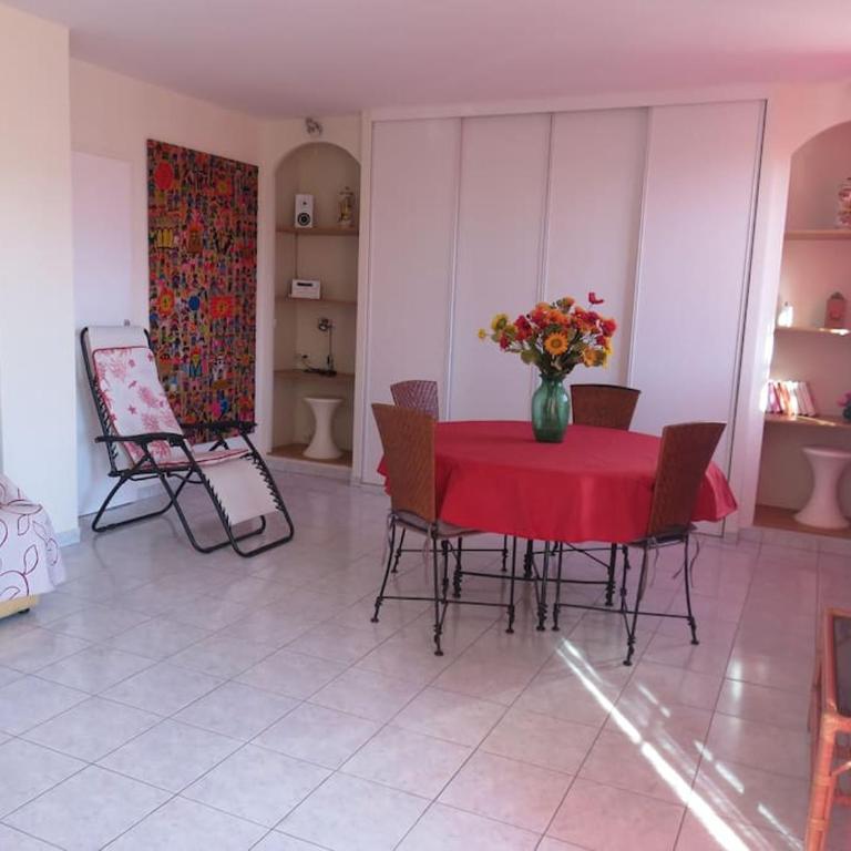 NICE NORD 2 PIECES CALMES,WIFI,CLIM,BALCON,PARKING - Apartment mit 1 Schlafzimmer - 4