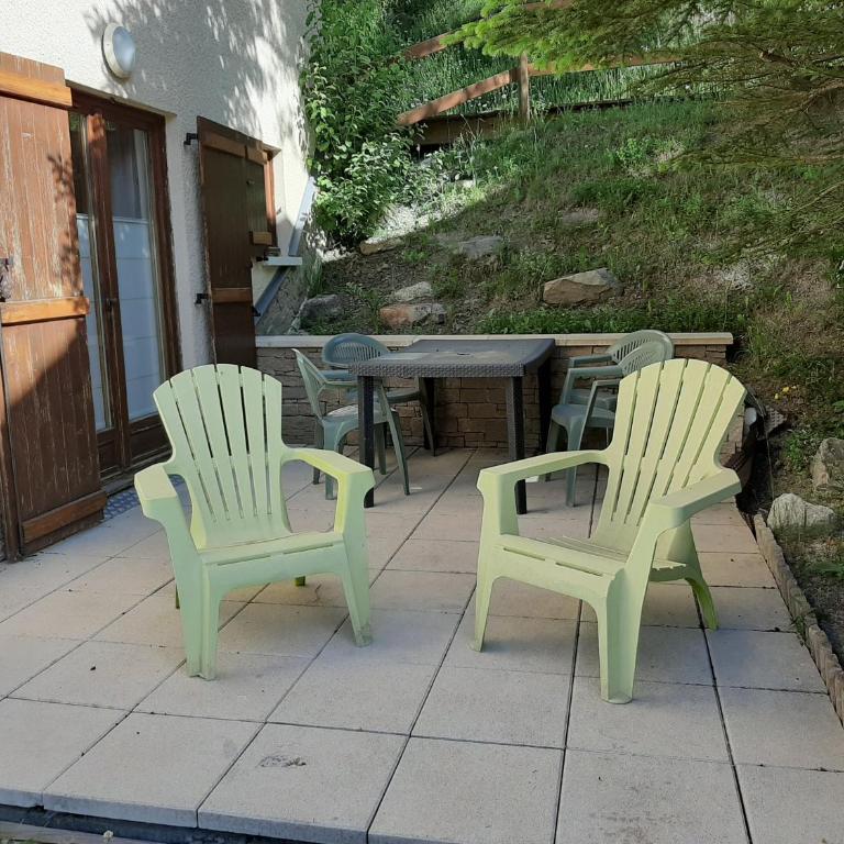 Mountain Lodge in Alps-chez Philippe, Panoramic-Village, Renting, view over Glaciers - Chalet GRAND AIGLE n°5 Two bedroom and mezzanine with private terrace and glacier view - 13