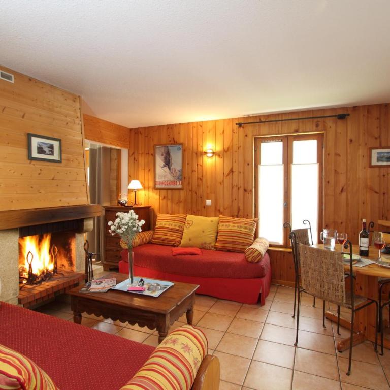 Mountain Lodge in Alps-chez Philippe, Panoramic-Village, Renting, view over Glaciers - Chalet GRAND AIGLE n°2 Two bedroom and mezzanine with private terrace and glacier view - 3