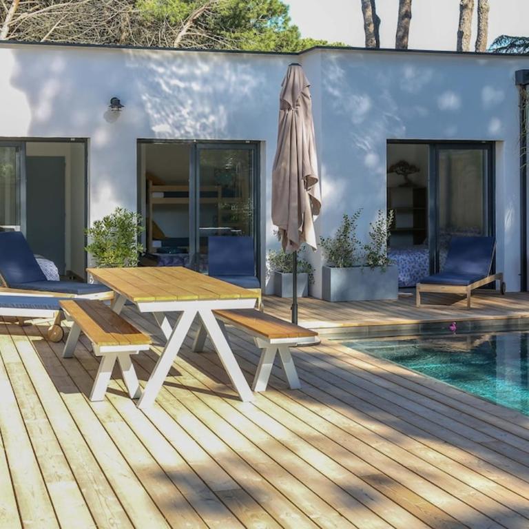 Contemporary house with heated pool in a magnificent pine forest - Villa 3 Chambres - 7