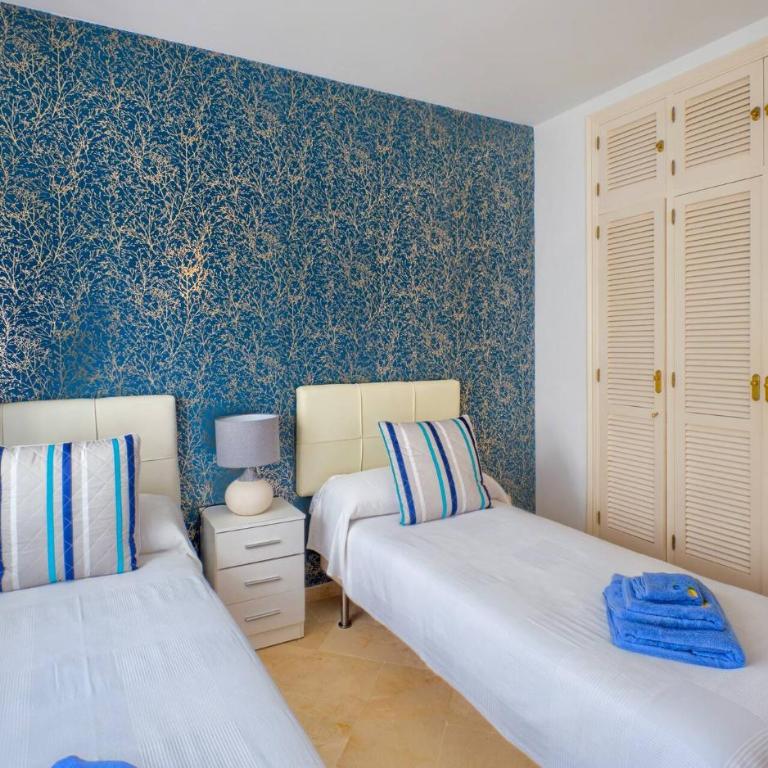 Cozy Beach Side Apartment With Pool - Apartamento - 9