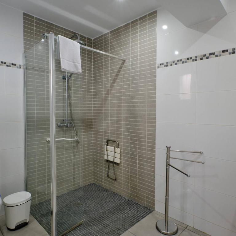Cozy Beach Side Apartment With Pool - Apartamento - 11