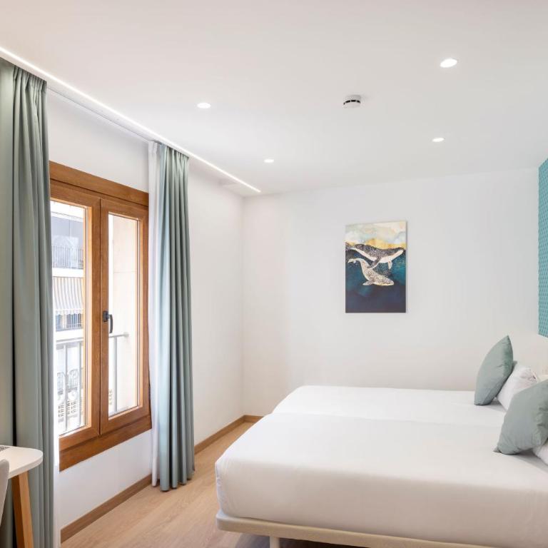 Odyssey Rooms Alicante - Twin Room - Disability Access - 2