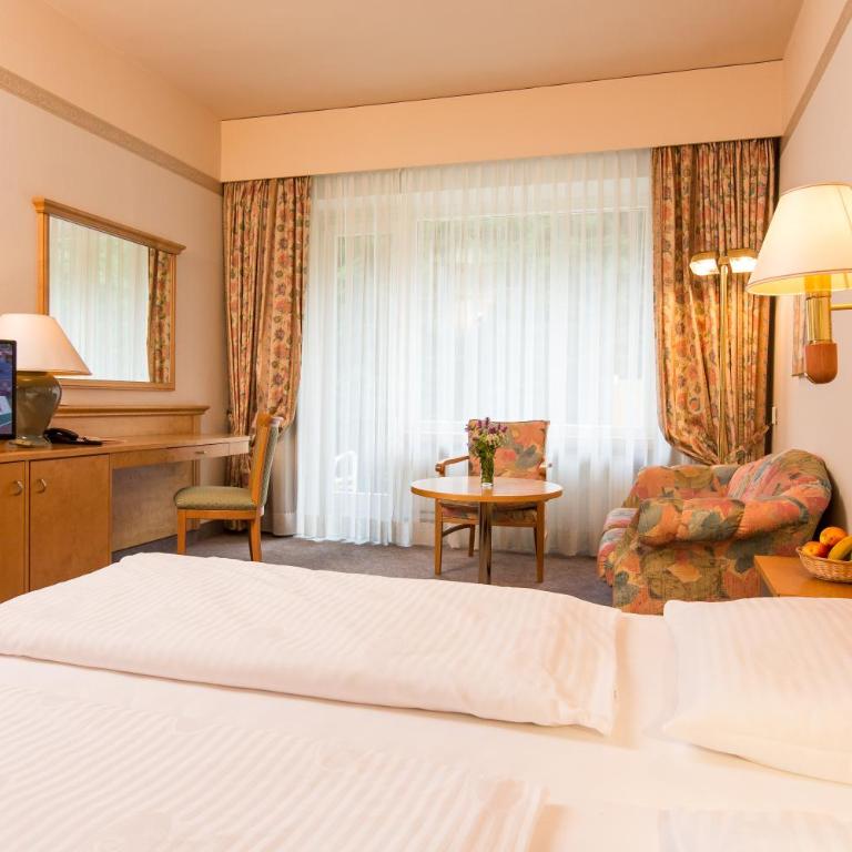 OptimaMed Gesundheitsresort Bad Mitterndorf - Budget Doppelzimmer - 1