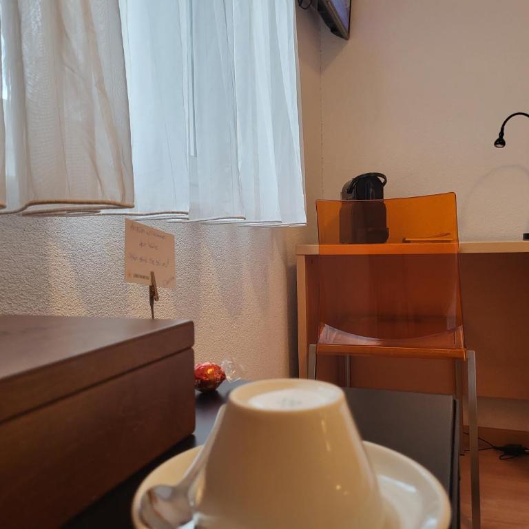 Hotel-Restaurant Eyholz - Einzelzimmer mit Dusche - 4