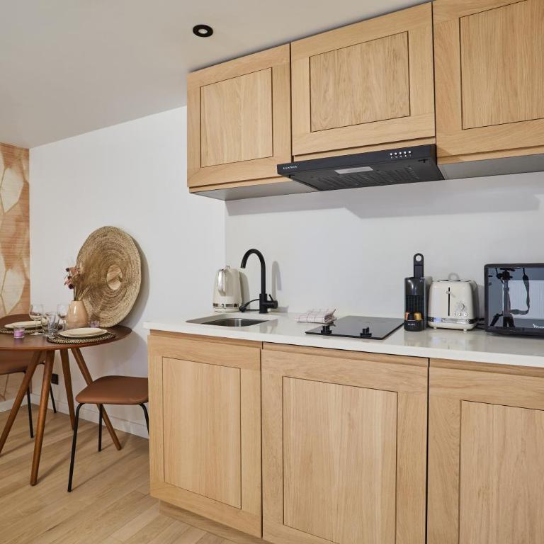 Residence Center of Paris by Studio prestige - Double Room - 2