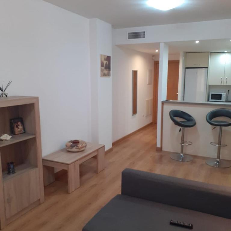 Modern Apartment in the center of San Pedro de Alcantara, Marbella - Two-Bedroom Apartment with City View - 6
