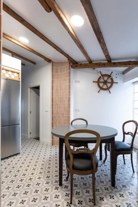 Ático con terraza y vistas al mar. - Apartamento de 2 dormitorios - 13