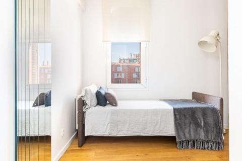 Idyllic apartment in BCN beach - Three-Bedroom Apartment - 22