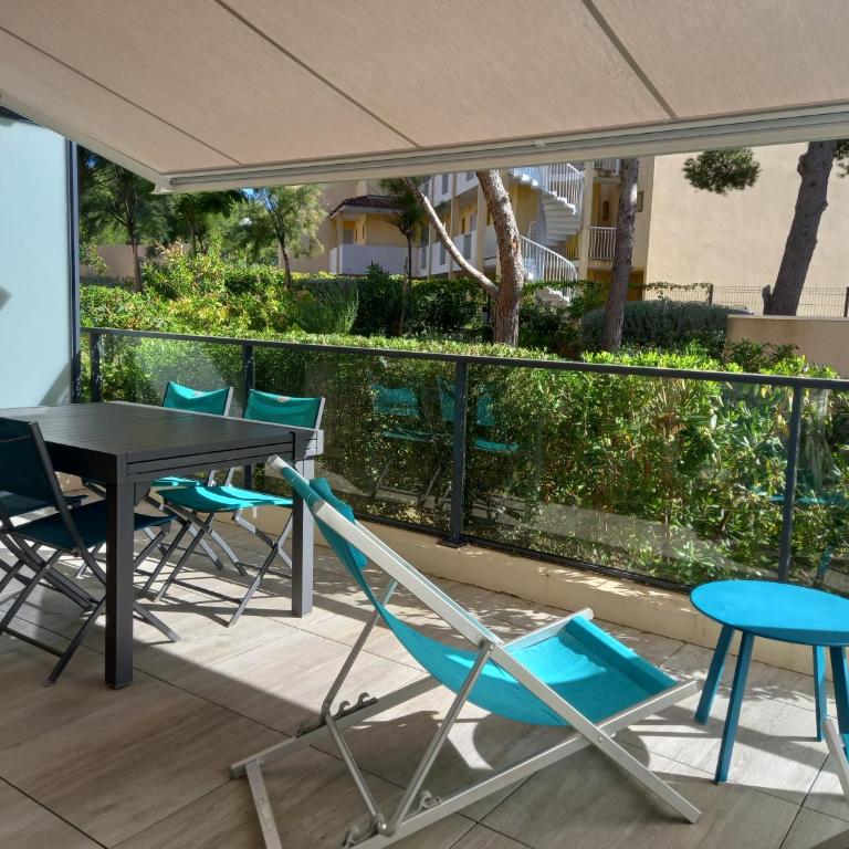 Bel appartement avec terrasse - Plage de Carro à pied - Appartamento con 2 Camere da Letto - 35