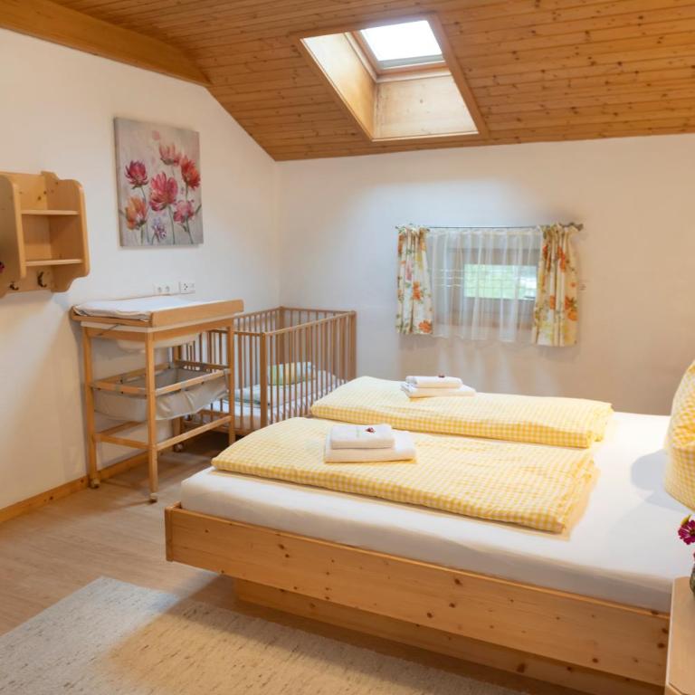 Hartlhof Urlaub am Baby- und Kinderbauernhof - Apartment mit 3 Schlafzimmern - 2