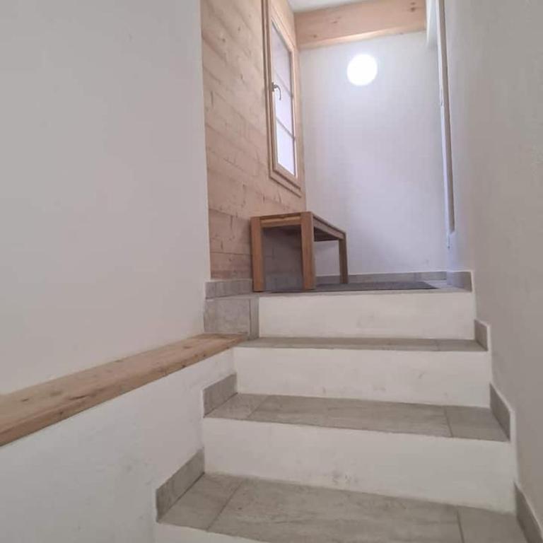 Les Suites du Monetier, alliant le charme et l'authenticité d'un chalet de prestige au cœur du village - Appartement - 58