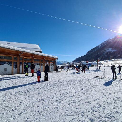 Les Suites du Monetier, alliant le charme et l'authenticité d'un chalet de prestige au cœur du village - Appartement - 69