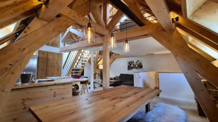 Les Suites du Monetier, alliant le charme et l'authenticité d'un chalet de prestige au cœur du village - Appartement - 65