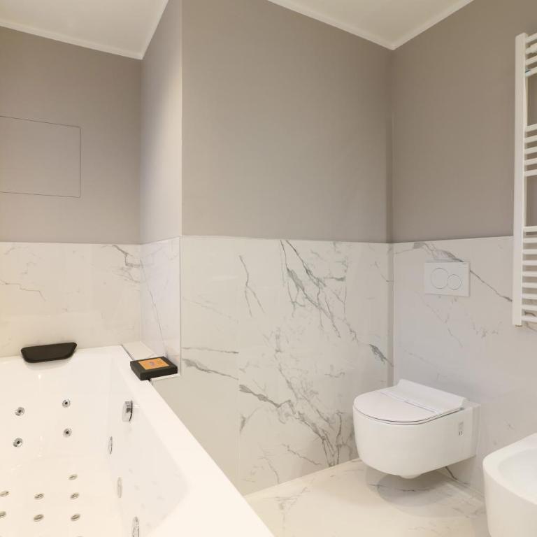 PRESTIGE BOUTIQUE APARTHOTEL -Piazza Duomo - Suite King con Vasca Idromassaggio - 18