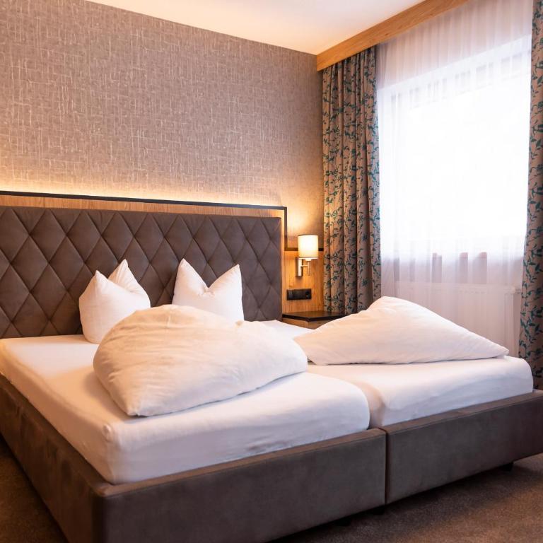 Hotel Garni Försterheim - Doppelzimmer mit Bergblick - 2