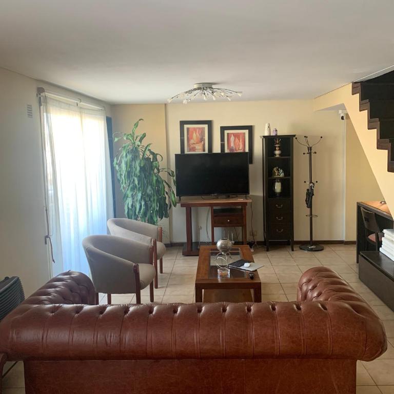 HERMOSO DÚPLEX DE CATEGORÍA COMPLETAMENTE EQUIPADO - Apartamento Dúplex - 36