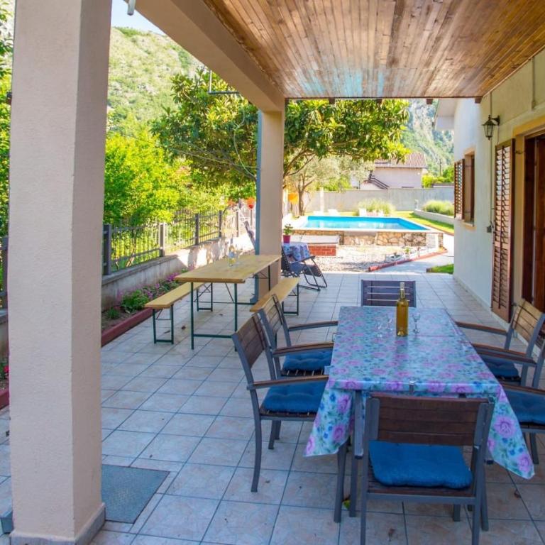 Holiday Home Harmony - Two-Bedroom House - 13