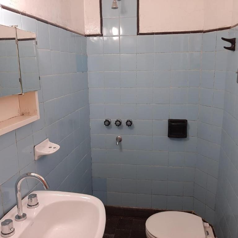 Hospedaje Legus - Habitación Doble - 1 o 2 camas - 5