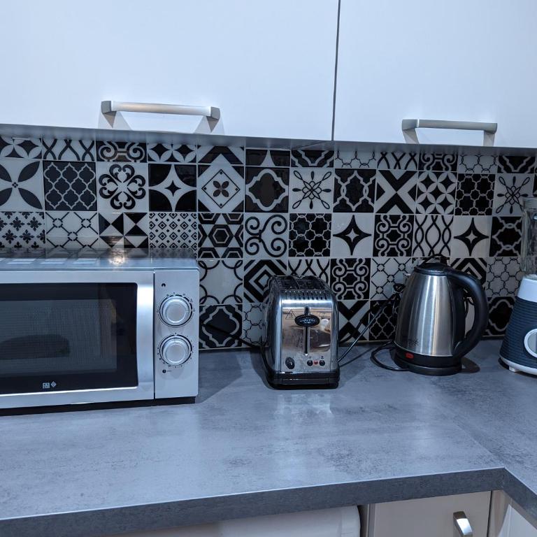 Beau-Jean, Un Cocon Sympa 5 min à Pied du Centre-Ville, Parking Privé, à 10 min du CHU - Appartement 1 Chambre - 8