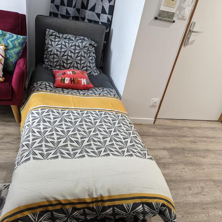 Beau-Jean, Un Cocon Sympa 5 min à Pied du Centre-Ville, Parking Privé, à 10 min du CHU - Appartement 1 Chambre - 25