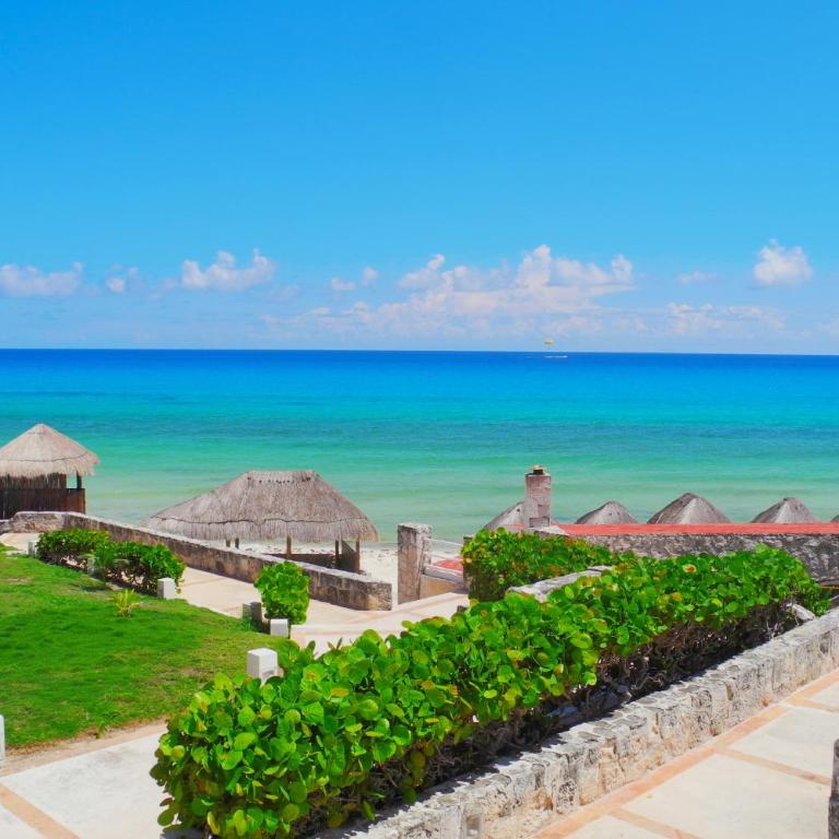 Renovated Studio in Cancun Beach at the Hotel Zone - One-Bedroom Apartment - 63