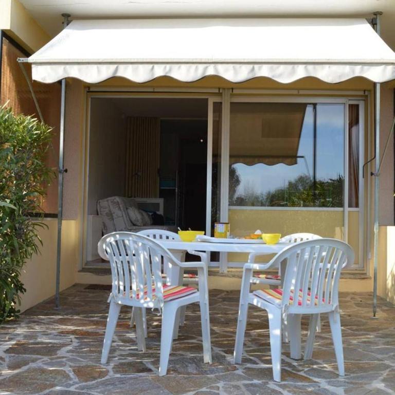 Studio cabine avec terrasse et parking, à 250 m de la plage d'Aiguebelle, Le Lavandou - FR-1-251-187 - Appartamento (4 Adulti) - 2
