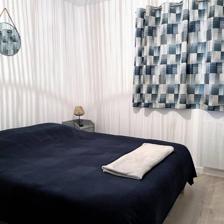 Appartement rénové 2021 avec balcon et garage, proche golf, 3 pièces, 6 couchages, Le Lavandou. - FR-1-251-425 - Appartement - 8